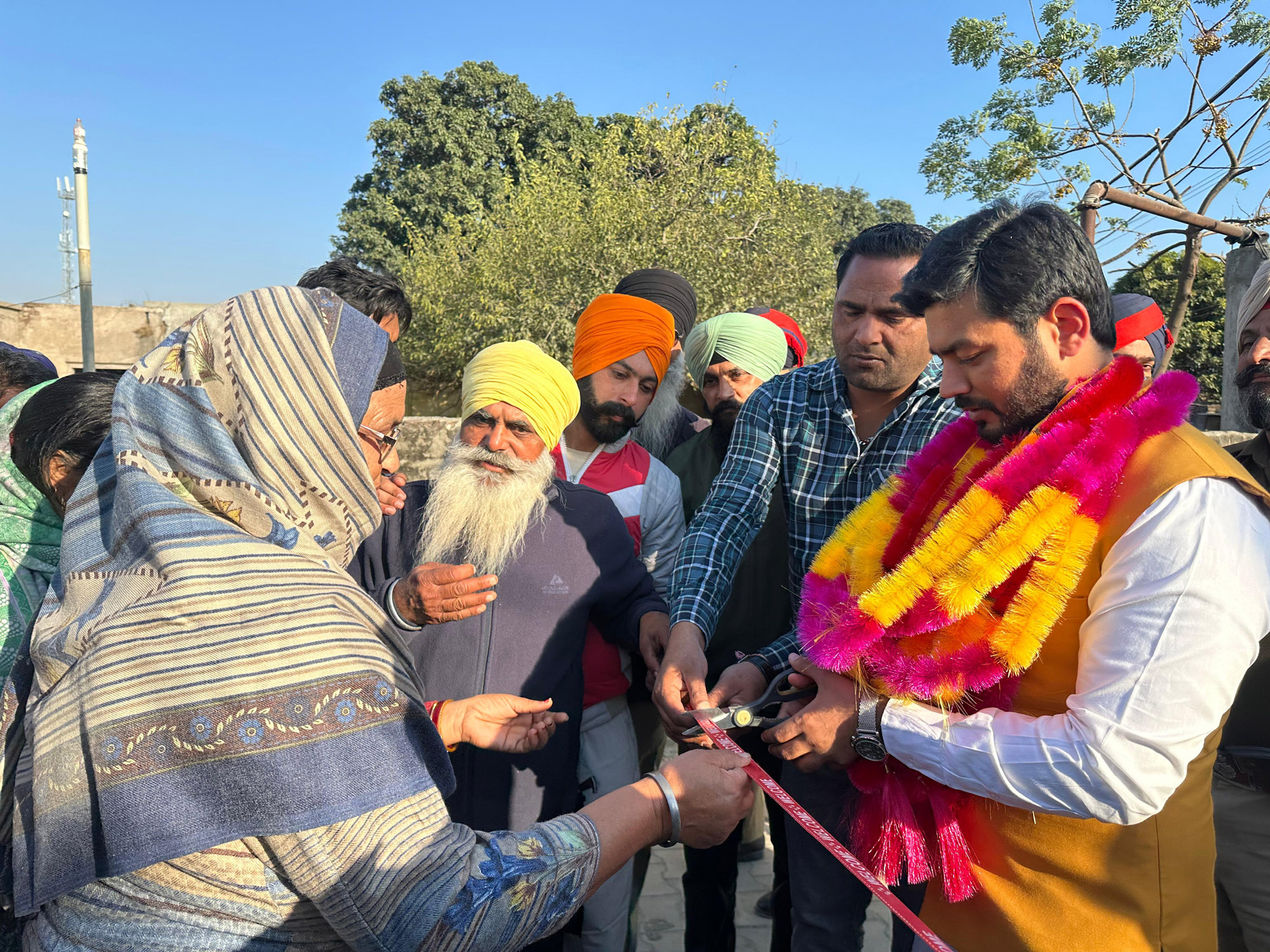 Dr. Ishank Kumar inaugurates sewerage project in Jaitpur